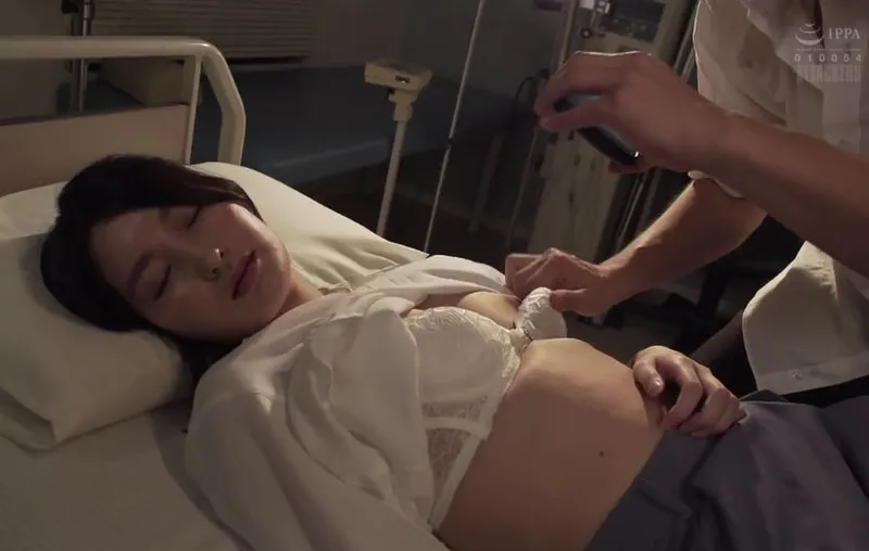 đánh thuốc mê cô giáo để thực hiện ước mơ được quan hệ với cô bấy lâu nay