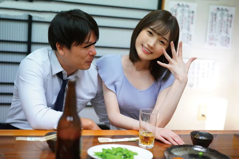 Vợ xin ông xã đi họp lớp rồi mất liên lạc sau khi tình cũ đưa vào khách sạn